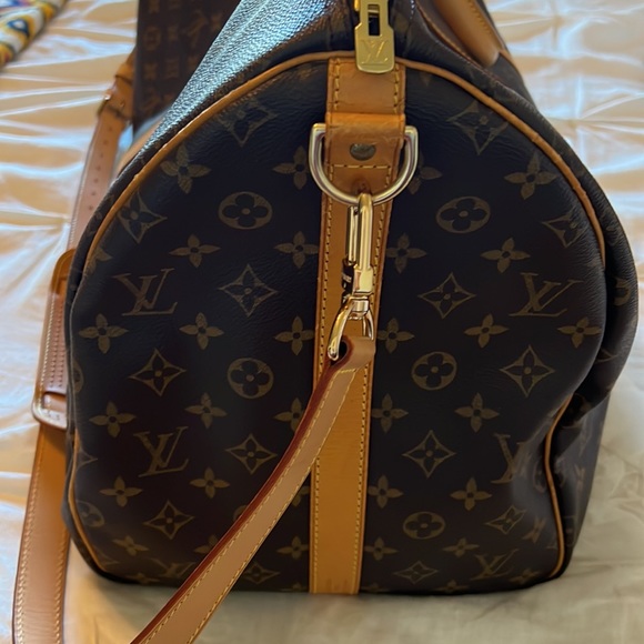 COPY - Authentic Louis Vuitton Monogram Keepall Bandouliere 55 - Picture 8 of 15